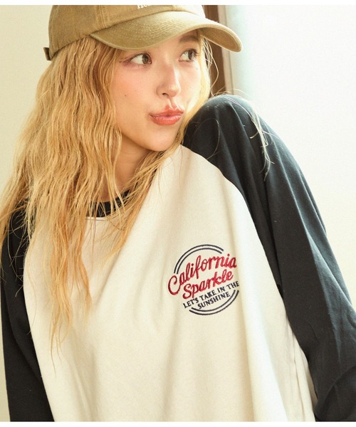 anap mimpi（アナップミンピ）の「サークルメッセージ ラグラン 配色 長袖 ロンT（Tシャツ/カットソー・レディース・オフホワイト/キナリ・FREE）」の6枚目の写真