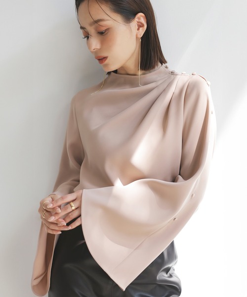 anuans グランドフレアブラウス ベージュ