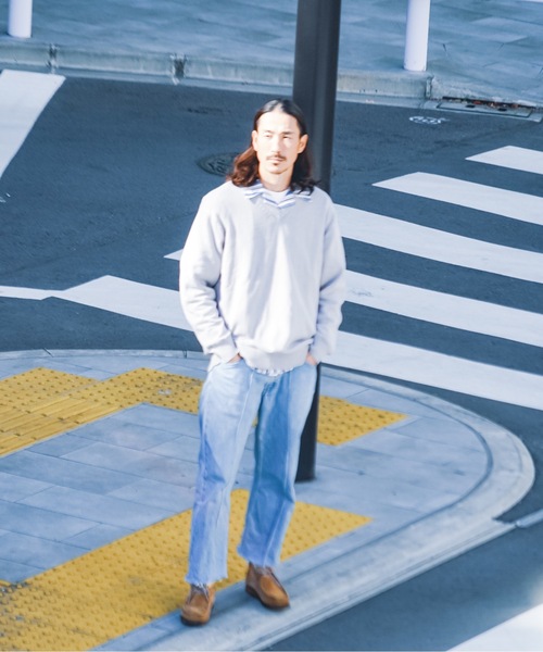 TETE（テット）の「【TETE SELECTION】［オンオフどちらのスタイルでも使える］スタンダードサイジングベーシックデザインコットンVネックニットセーター（ニット/セーター・メンズ・ベージュ/ネイビー/グレー/ブラック・MEDIUM/LARGE/X-LARGE）」の14枚目の写真