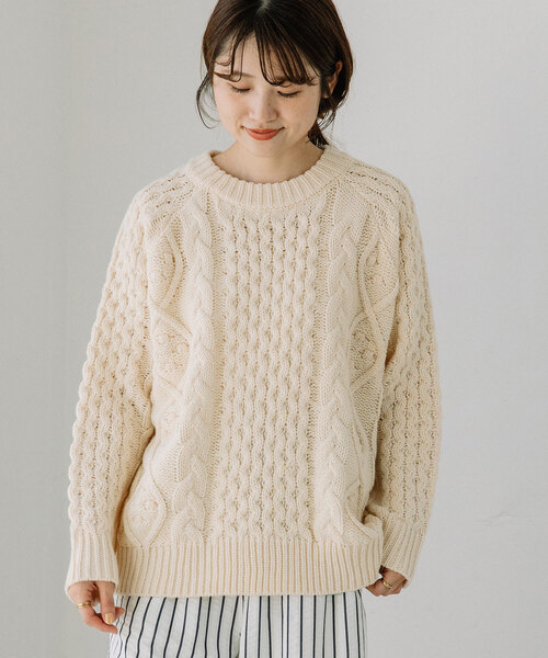 POU DOU DOU（プードゥドゥ）の「クルーネックアランニット（ニット/セーター・レディース・グレー/アイボリー/ブラウン・M）」の3枚目の写真