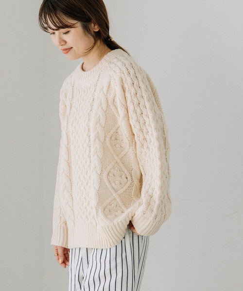 POU DOU DOU（プードゥドゥ）の「クルーネックアランニット（ニット/セーター・レディース・グレー/アイボリー/ブラウン・M）」の6枚目の写真