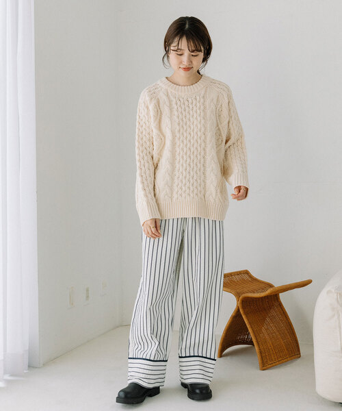 POU DOU DOU（プードゥドゥ）の「クルーネックアランニット（ニット/セーター・レディース・グレー/アイボリー/ブラウン・M）」の11枚目の写真