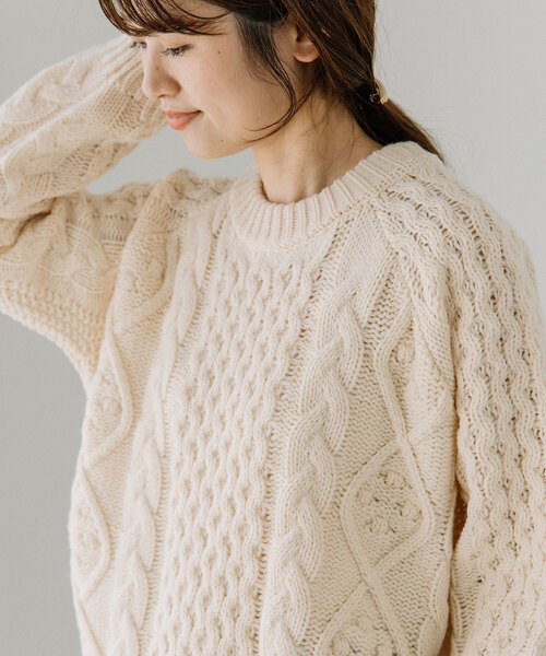 POU DOU DOU（プードゥドゥ）の「クルーネックアランニット（ニット/セーター・レディース・グレー/アイボリー/ブラウン・M）」の14枚目の写真