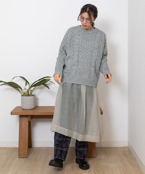 POU DOU DOU（プードゥドゥ）の「クルーネックアランニット（ニット/セーター・レディース・グレー/アイボリー/ブラウン・M）」の20枚目の写真