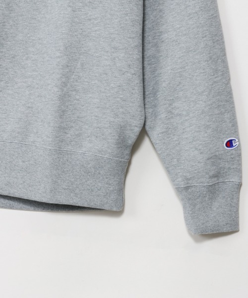 Champion(チャンピオン)の「【Champion/チャンピオン】メンズ ベーシック クルーネックスウェットシャツ(Tシャツ/カットソー・メンズ・ホワイト/ブラック/ネイビー/グレー/オートミール・MEDIUM/LARGE/X-LARGE)」の17枚目の写真