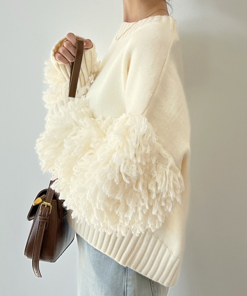 Futier land（フューティアランド）の「存在感に目が留まる。袖フリンジニットプルオーバー（ニット/セーター・レディース・アイボリー/ブラウン/チャコールグレー・FREE）」の13枚目の写真