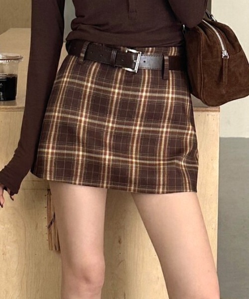 Vipoa(ヴィポア)の「チェック柄ミニスカート(スカート・レディース・ブラウン/レッド・FREE)」の18枚目の写真