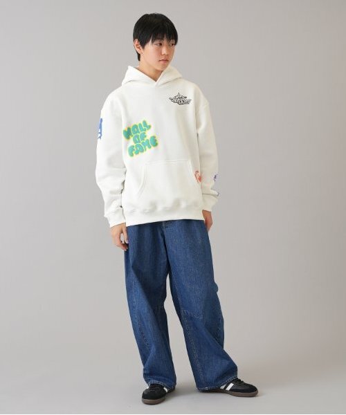 GLAZOS（グラソス）の「【大人向けサイズあり】【毛玉になりにくいしっかり暖か素材】裏起毛・ランダムプリントビッグパーカー（パーカー・キッズ・ホワイト/ブラック・LL/L/M/S）」の13枚目の写真