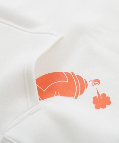 GLAZOS（グラソス）の「【大人向けサイズあり】【毛玉になりにくいしっかり暖か素材】裏起毛・ランダムプリントビッグパーカー（パーカー・キッズ・ホワイト/ブラック・LL/L/M/S）」の7枚目の写真