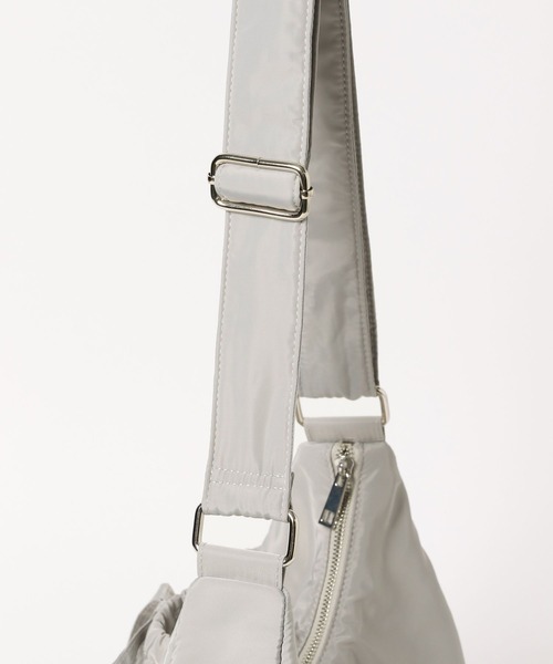 Heather（ヘザー）の「WポケットリボンショルダーBAG 289093