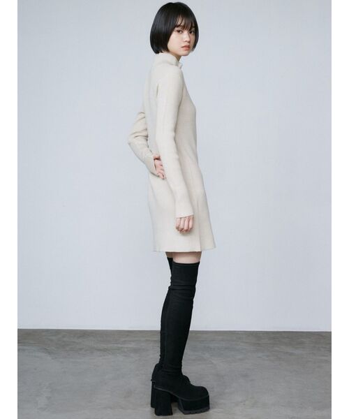 EMODA(エモダ)の「マルチウェイ2ピースミニワンピース(ワンピース・レディース・ベージュ/グレー/ブラック・FREE)」の9枚目の写真