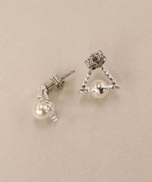 Tiaclasse(ティアクラッセ)の「【金属アレルギー対応】トライアングルパールピアス(ピアス(両耳用)・レディース・ゴールド/シルバー・FREE)」の19枚目の写真