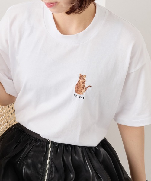 SETUP7（セットアップセブン）の「【I'm cat】ワンポイント猫刺繍Tシャツ ネコTシャツ（Tシャツ/カットソー・レディース・ホワイト/ホワイト系その他3/ブラック系1/ブラック系その他4/ホワイト系その他2/ホワイト系その他4/ブラック系その他3/ホワイト系1/ブラック/ブラック系その他2・S/M）」の4枚目の写真