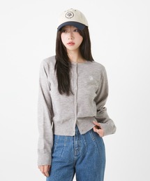 A'GEM/9 × .kom 『muah muah/ムーアムーア』 LOGO STITCH ROUND CARDIGAN/ロゴステッチ ラウンド カーディガン