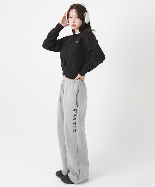 muahmuah(ムーアムーア)の「A'GEM/9 × .kom 『muah muah/ムーアムーア』 LOGO STITCH ROUND CARDIGAN/ロゴステッチ ラウンド カーディガン(カーディガン/ボレロ・レディース・ピンク/グレー/ブラック/アイボリー・FREE)」の11枚目の写真