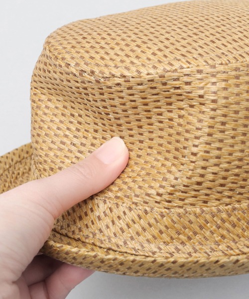 Basiquenti（ベーシックエンティ）の「麦わら風 ペーパー ポークパイハット（ハット・メンズ・ブラウン/ベージュ・FREE）」の10枚目の写真