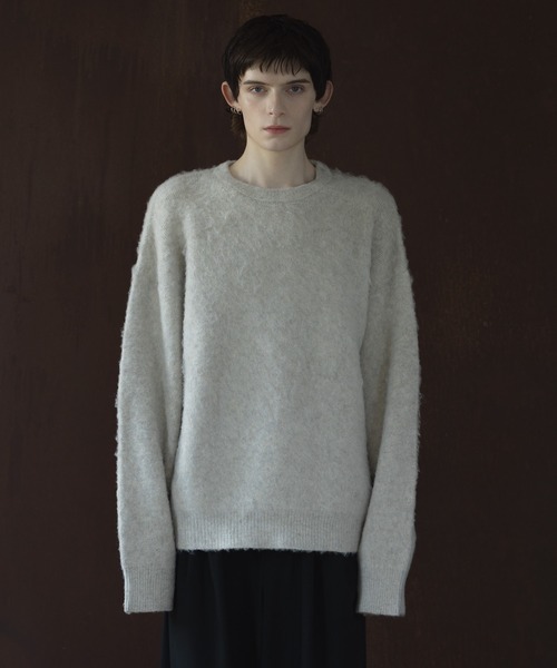 remer（リメール）の「loose shadow gradation & melange knit / ルーズシャドウグラデーションメランジニット（ニット/セーター・メンズ・ブラック系その他/レッド系その他/ブルー系その他/ブラウン系その他/ブルー/アイボリー/モカ・LARGE/MEDIUM/SMALL/X-SMALL）」の2枚目の写真