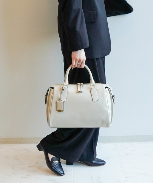 Jewelna Rose(ジュエルナローズ)の「ホリー・ボストンバッグ M 16194(ボストンバッグ・レディース・オフホワイト/ブルー/ブラック・FREE)」の10枚目の写真