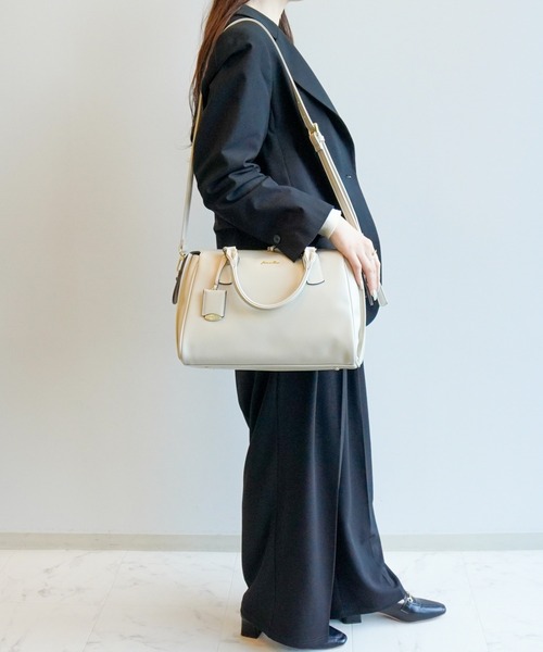 Jewelna Rose(ジュエルナローズ)の「ホリー・ボストンバッグ M 16194(ボストンバッグ・レディース・オフホワイト/ブルー/ブラック・FREE)」の11枚目の写真