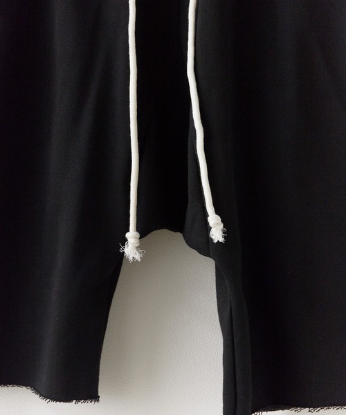 ROOPTOKYO（ループトウキョウ）の「Cut-off Design Sarouel Pants / サニエル風スウェットパンツ（スウェットパンツ・メンズ・グレー/ブラック・M/L/XL）」の5枚目の写真