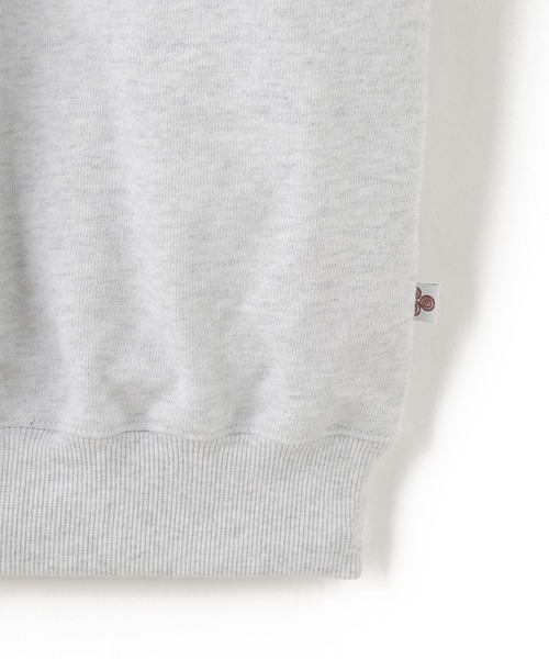 SAYHELLO(セイハロー)の「SAYHELLO Basic Logo Patch Crew 24AW-U03(スウェット・メンズ・ライトグレー/ブラック・M/L)」の5枚目の写真