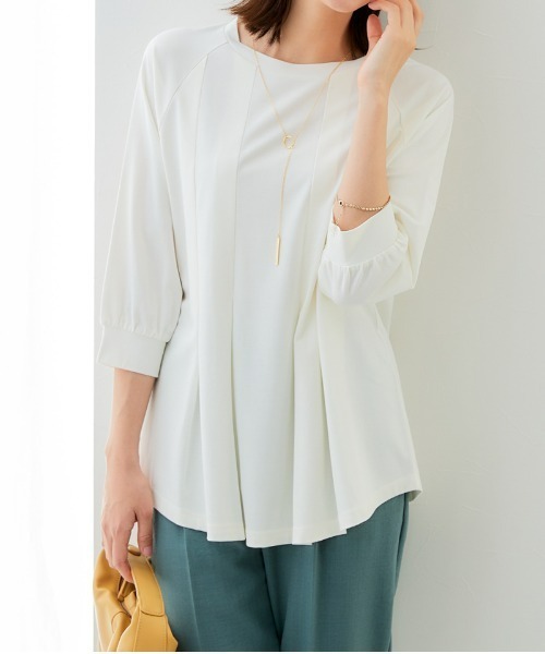 7days Life Styling（セブンデイズライフスタイリング）の「ブラウス見え　シルケットポンチタックフレアチュニック（シャツ/ブラウス・レディース・グレイッシュベージュ/ブラック/サックスブルー/オフホワイト・S/M/L/LL/3L）」の2枚目の写真