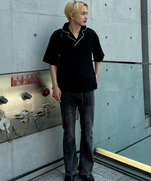 Otte(オッテ)の「ステッチカラーモノトーンTシャツ(シャツ/ブラウス・メンズ・ホワイト/ブラック・X-LARGE/MEDIUM/LARGE)」の4枚目の写真
