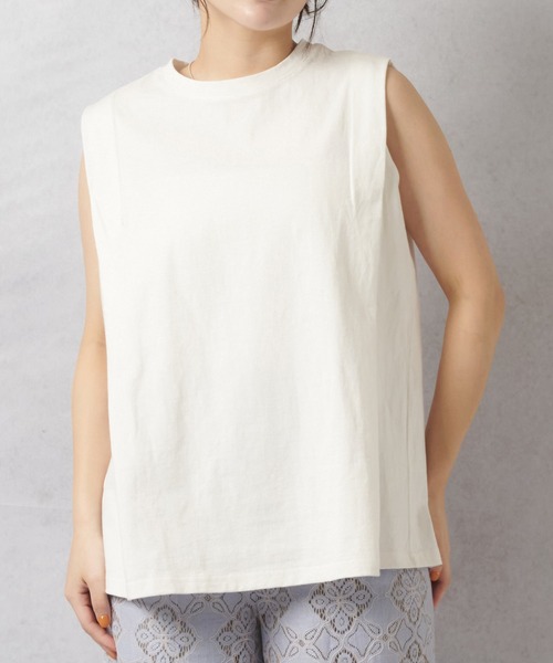 Lull(ルル)の「【Lull / ルル】タックノースリーブカットソー(Tシャツ/カットソー・レディース・チャコール/オフホワイト/ブラック・ONESIZE)」の4枚目の写真
