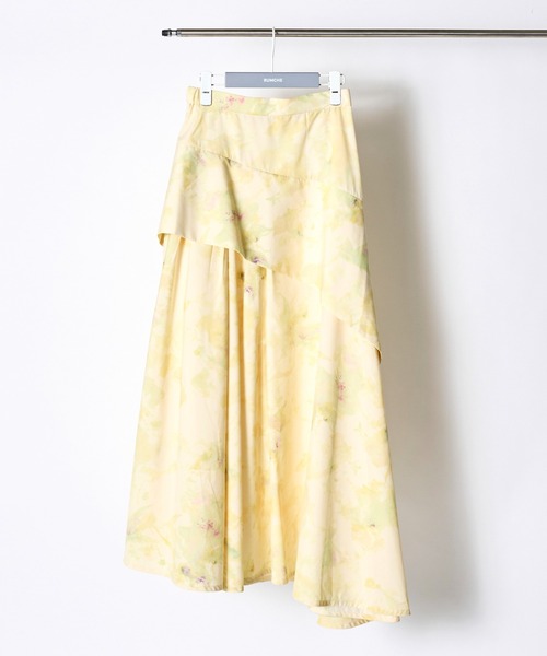 RUMCHE(ラムシェ)の「Crystal Flower Paint Skirt / クリスタルフラワーペイントスカート(スカート・レディース・ネイビー/イエロー・SMALL/MEDIUM)」の3枚目の写真