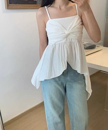 Chiina / アシンメトリー ツイストボリューム フリルキャミソール