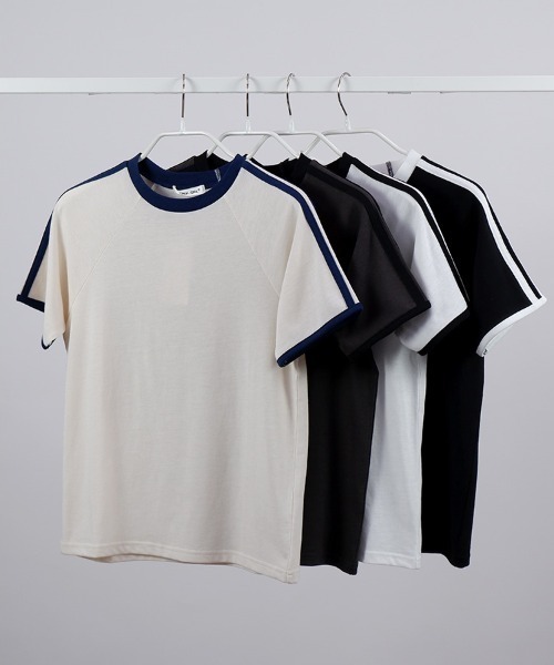 CLOTHY(クロシィ)の「【大人も着やすいスポーティトップス♪】配色ラインパイピングT(Tシャツ/カットソー・レディース・アイボリー/ブラック/チャコールグレー/オフホワイト・LARGE/MEDIUM)」の17枚目の写真