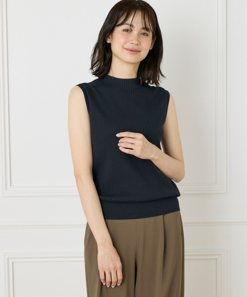 INED(イネド)の「1/28 Good Mood ノースリーブワイドリブニット(ニット/セーター・レディース・オフホワイト/カーキ/ネイビー/オレンジ・9号)」の4枚目の写真