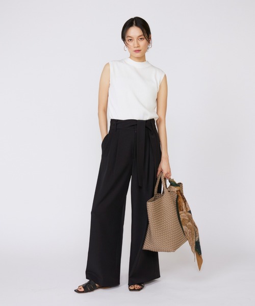 INED(イネド)の「1/28 Good Mood ノースリーブワイドリブニット(ニット/セーター・レディース・オフホワイト/カーキ/ネイビー/オレンジ・9号)」の10枚目の写真