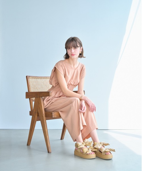 Launa lea（ラウナレア）の「ダブルリボン厚底サンダル(S152)（サンダル・レディース・ベージュ/アイボリー/ブラック・L/S/LL/M）」の17枚目の写真