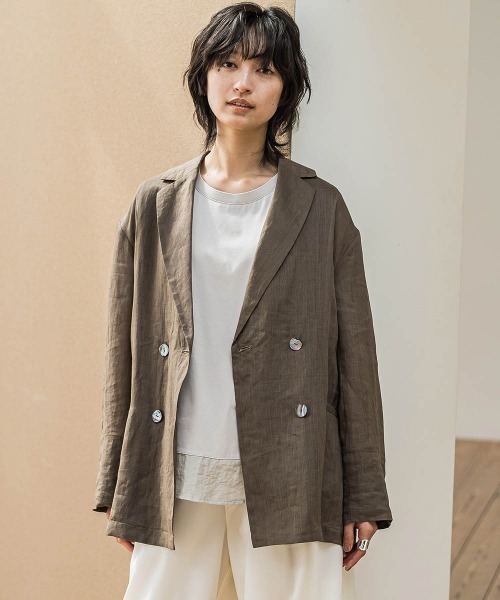 MAYSON GREY(メイソングレイ)の「ペーパーリネンダブルブレストジャケット≪手洗い可能≫(ダウンジャケット/コート・レディース・オフホワイト/ブラウン・M)」の2枚目の写真