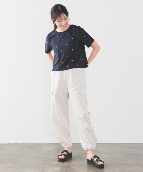 Honeys(ハニーズ)の「【UVカット】モチーフ刺繍Tシャツ(Tシャツ/カットソー・レディース・ホワイト系その他/ネイビー/ホワイト系その他3/ホワイト系その他2/ピンク・L/S/LL/M)」の14枚目の写真