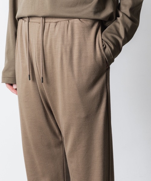 ATTACHMENT(アタッチメント)の「1/60 ウールスムース スリムフィット ラウンジトラウザーズ / 1/60 WOOL SMOOTH SLIM FIT LOUNGE TROUSERS(その他パンツ・メンズ・ネイビー/ブラック/キャメル・3/2/1)」の13枚目の写真