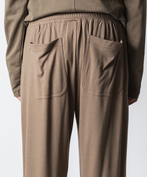 ATTACHMENT(アタッチメント)の「1/60 ウールスムース スリムフィット ラウンジトラウザーズ / 1/60 WOOL SMOOTH SLIM FIT LOUNGE TROUSERS(その他パンツ・メンズ・ネイビー/ブラック/キャメル・3/2/1)」の14枚目の写真