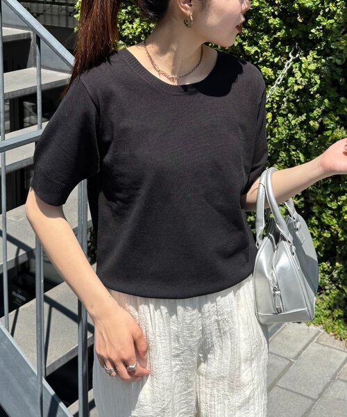 CIAOPANIC TYPY（チャオパニックティピー）の「【ひんやりニット】コンパクトドライタッチクルーニット（ニット/セーター・レディース・ブラック/サックスブルー/オフホワイト/ピンク/レッド/ネイビー/イエロー/ベージュ・ONE SIZE）」の3枚目の写真