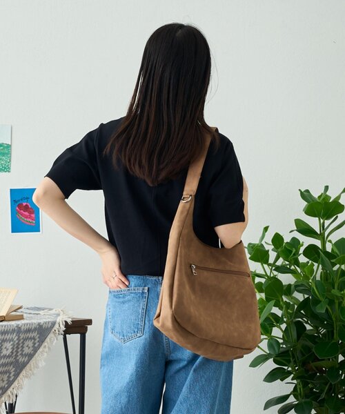 CIAOPANIC TYPY（チャオパニックティピー）の「【ひんやりニット】コンパクトドライタッチクルーニット（ニット/セーター・レディース・ブラック/サックスブルー/オフホワイト/ピンク/レッド/ネイビー/イエロー/ベージュ・ONE SIZE）」の22枚目の写真