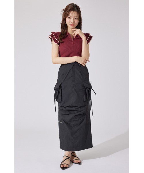 rienda(リエンダ)の「ハーフジップフリルショルダーニットトップス 半袖 夏服 ノースリーブトップス サマーニット(ポロシャツ・レディース・ホワイト/レッド/ブラック系その他・FREE)」の4枚目の写真