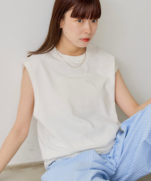 WHIMSIC(ウィムジック)の「*【WHIMSIC/2サイズ展開】サンフェードスリーブレスTシャツ(タンクトップ・メンズ・ホワイト/チャコールグレー/ブルー・1/2)」の1枚目の写真