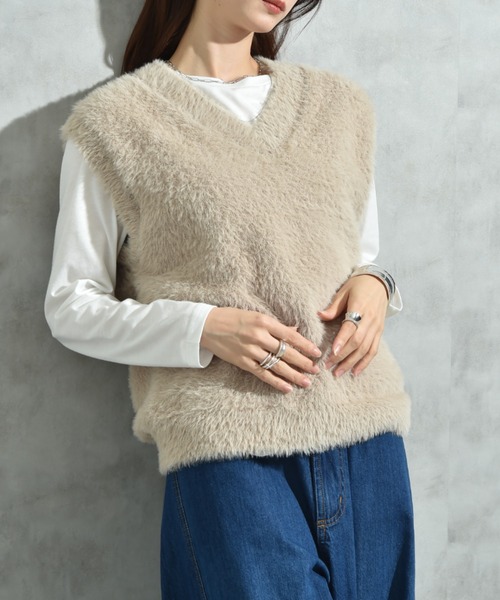 INTERPLANET（インタープラネット）の「フェザーベスト＋ロンＴ　ＳＥＴ（ベスト・レディース・チャコールグレー/ベージュ・FREE）」の9枚目の写真