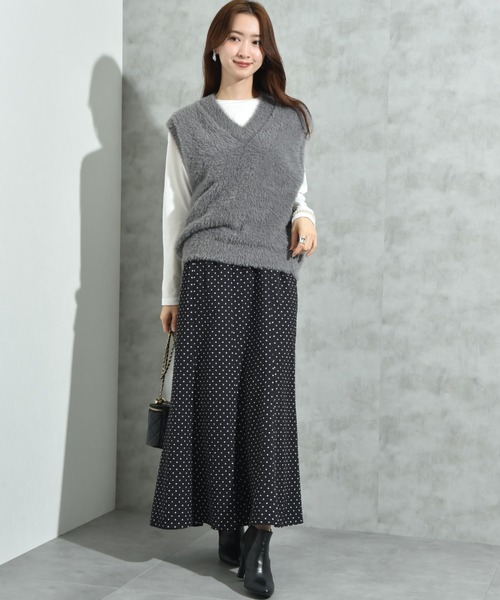 INTERPLANET（インタープラネット）の「フェザーベスト＋ロンＴ　ＳＥＴ（ベスト・レディース・チャコールグレー/ベージュ・FREE）」の17枚目の写真