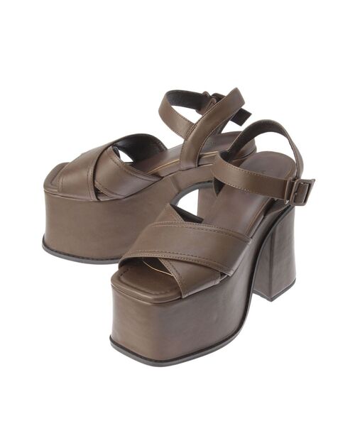 EMODA（エモダ）の「クロスバルキーフォームサンダル（サンダル・レディース・ブラック・SMALL/MEDIUM/LARGE）」の3枚目の写真