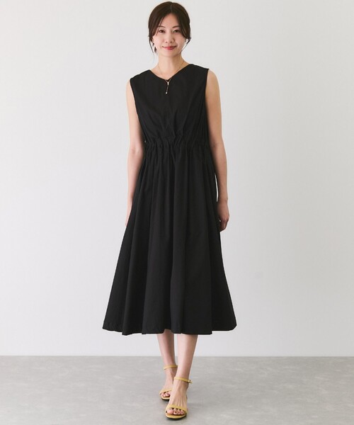 Jayro(ジャイロ)の「綿ブロードタックノースリワンピース(ワンピース・レディース・ネイビー/ブラック・M)」の1枚目の写真