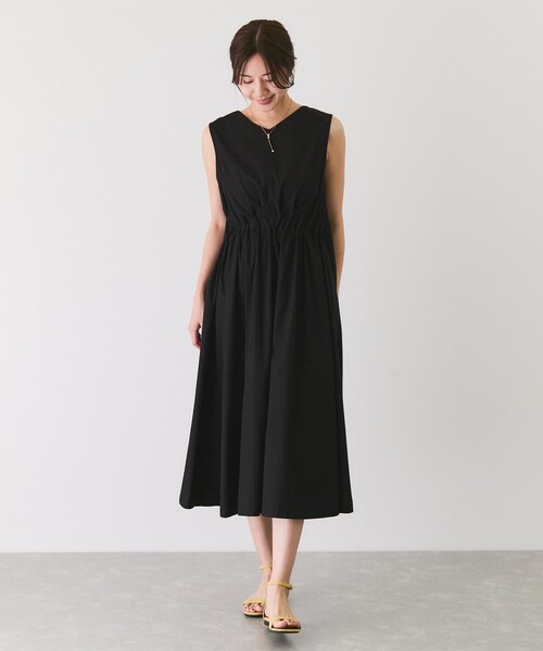 Jayro(ジャイロ)の「綿ブロードタックノースリワンピース(ワンピース・レディース・ネイビー/ブラック・M)」の11枚目の写真