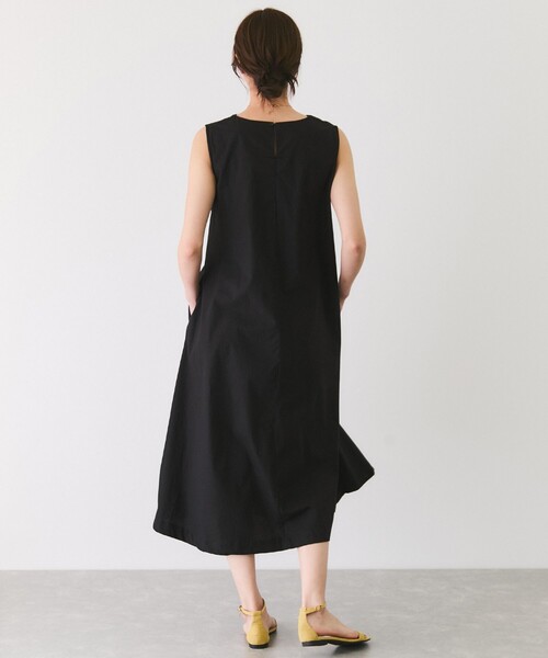 Jayro(ジャイロ)の「綿ブロードタックノースリワンピース(ワンピース・レディース・ネイビー/ブラック・M)」の8枚目の写真