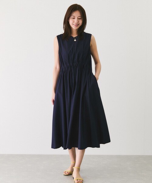 Jayro(ジャイロ)の「綿ブロードタックノースリワンピース(ワンピース・レディース・ネイビー/ブラック・M)」の5枚目の写真