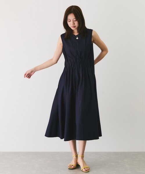Jayro(ジャイロ)の「綿ブロードタックノースリワンピース(ワンピース・レディース・ネイビー/ブラック・M)」の4枚目の写真